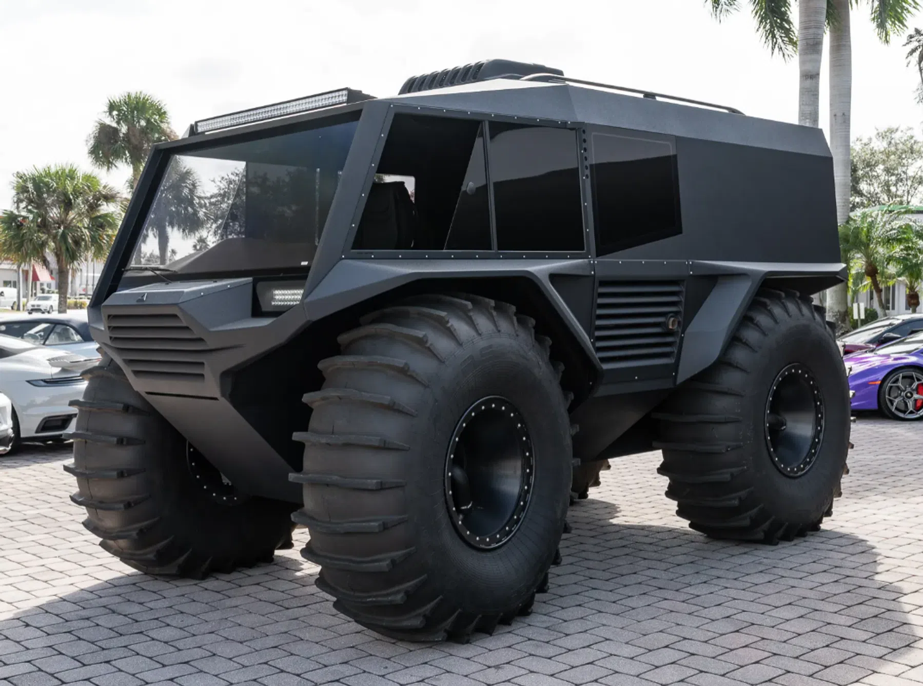 Atlas tank
